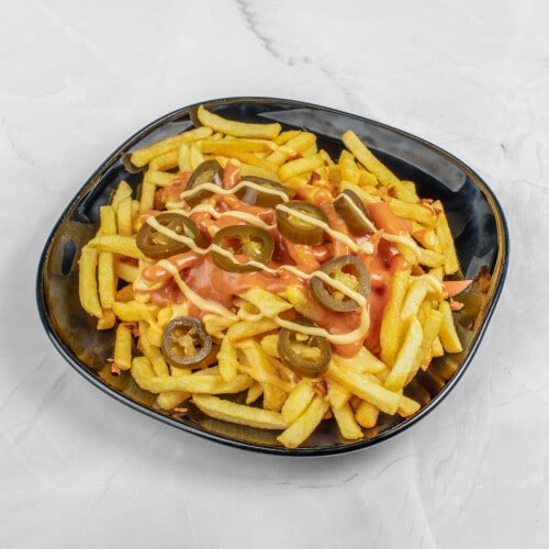 9802816 tasty berlin Food chili cheese pommes 1x1